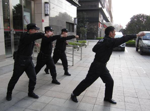 襄陽(yáng)戎安保安公司給您介紹下保安人員的上崗證辦理流程！